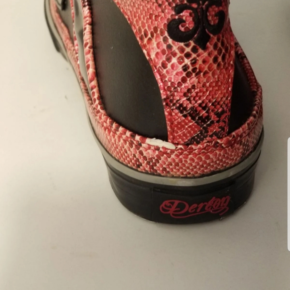 Dereon  Sneakers Size 7...These shoes have a few s - Picture 5 of 12